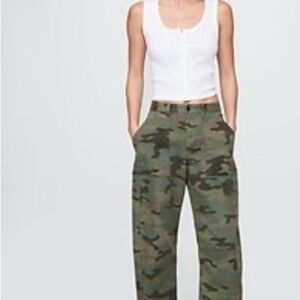 GAP Camouflage Straight Leg Pants